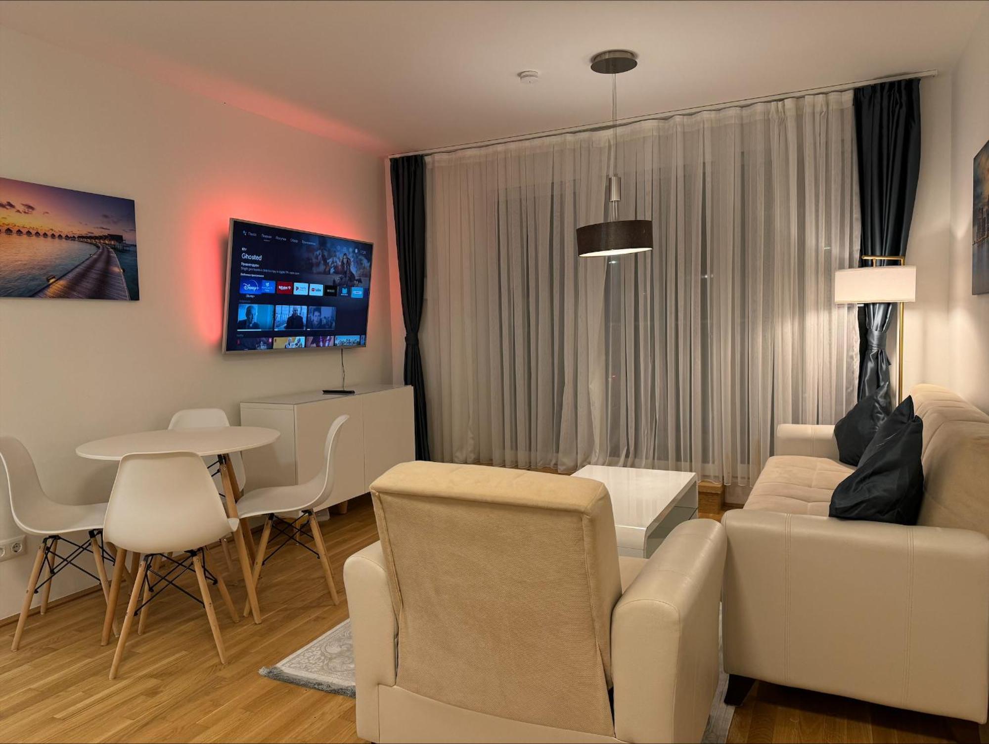 Feelhome Vienna, Subway U1 Kagran/Donauzentrum Apartment