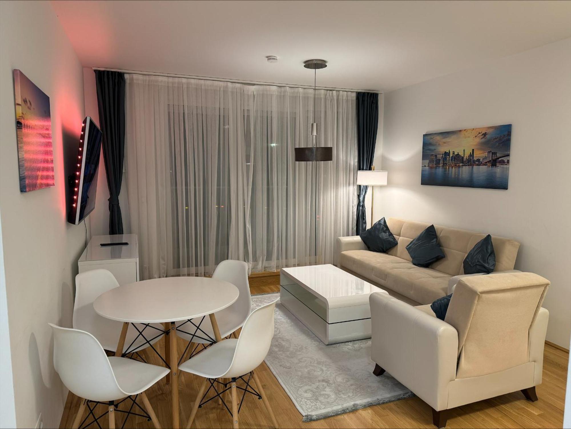 Apartment FeelHome Vienna, Subway U1 Kagran/Donauzentrum *